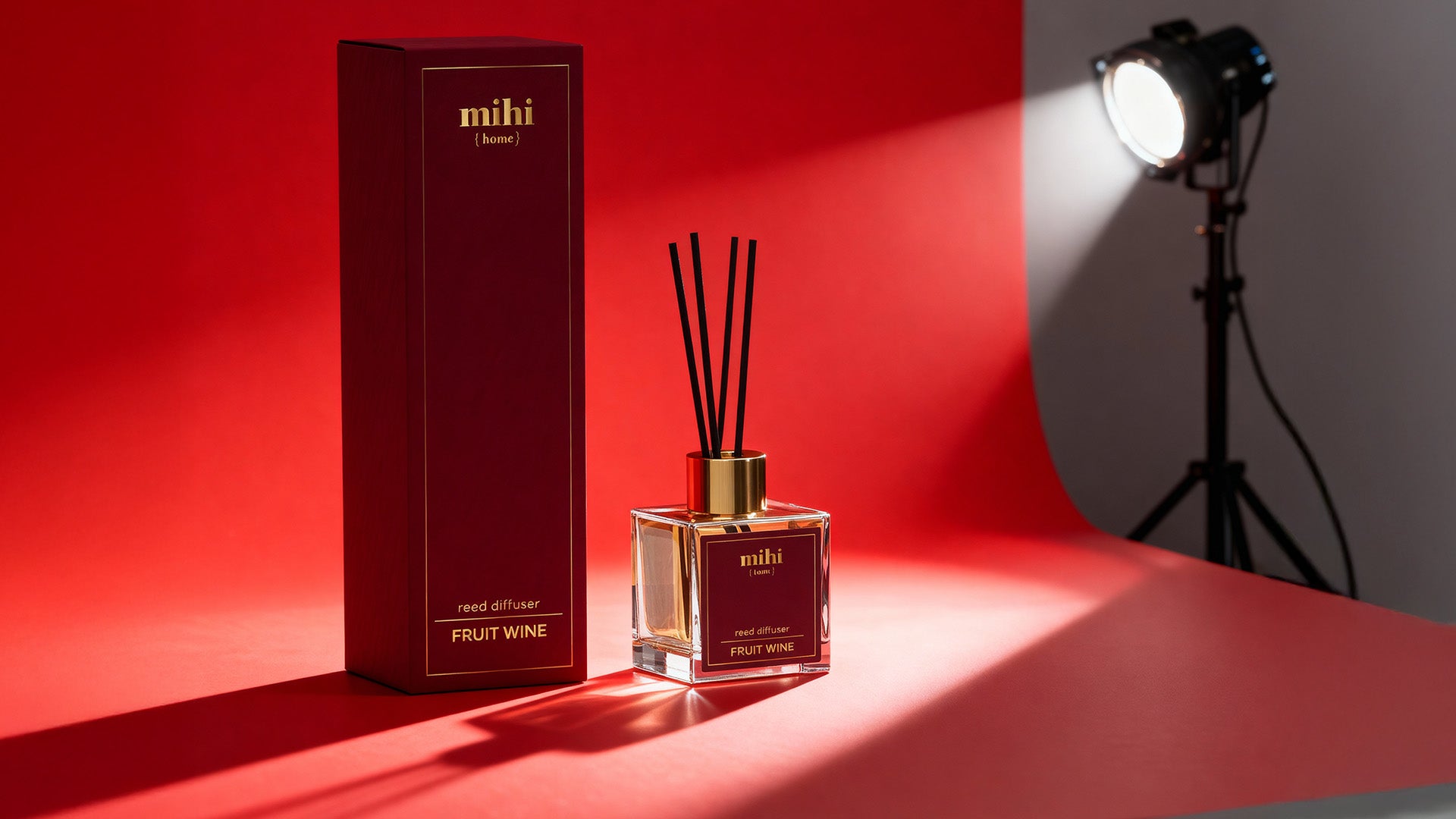 Diffuseur de parfum à bâtonnets Velvet Aura | SKINORA — photo Mihi 2