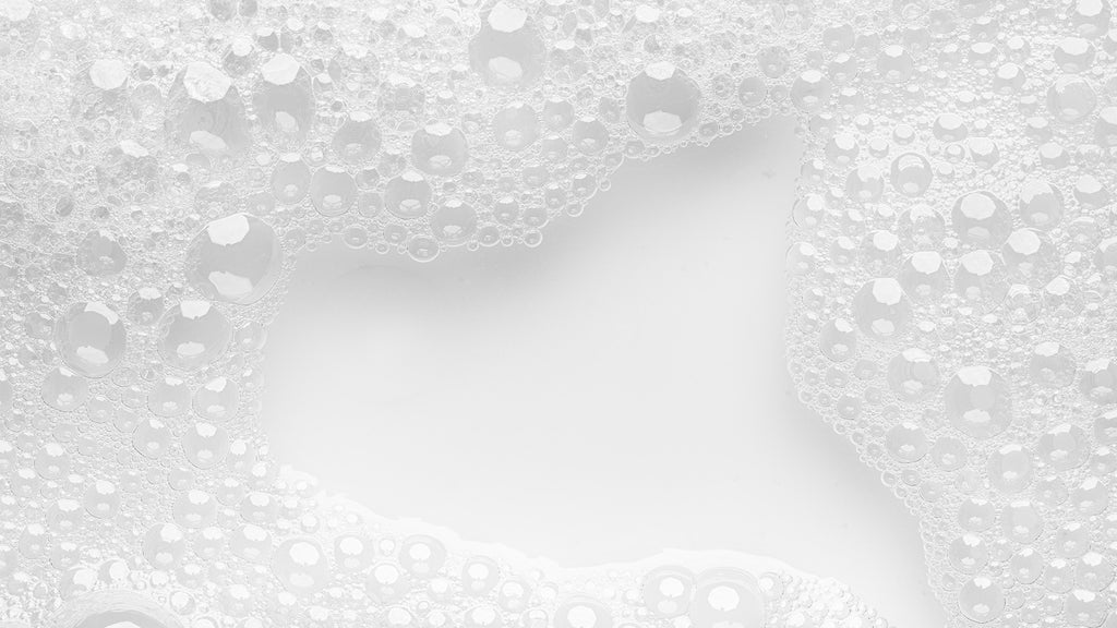 MIHI Peeling do ciała Drzewo sandałowe 150 ml
